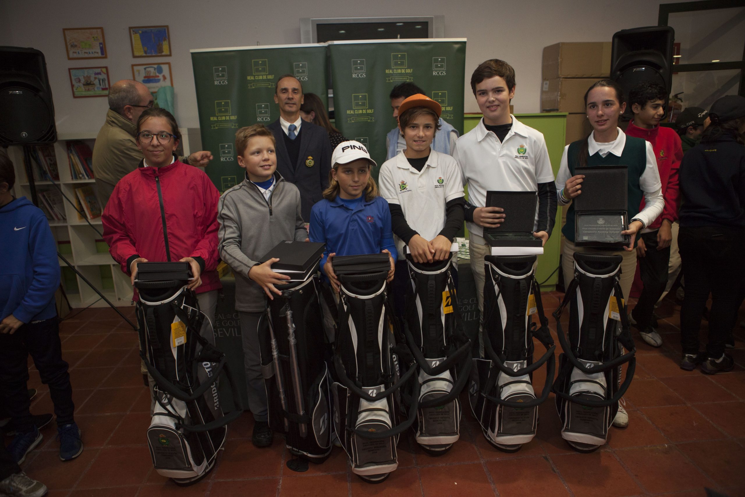 El Real Club de Golf de Sevilla clausura los Circuitos Infantil y Benjamín de Andalucía 2016
