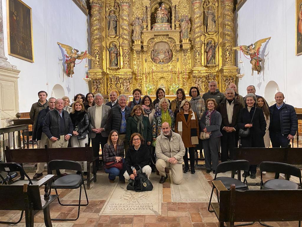 El club Cultural realiza una visita al Convento Madre de Dios