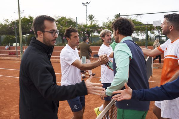 008 dic 01 2024 BAJA RCSG ENTREGA TENIS CAMPEONATO GRANADA 2024 _2MH7759